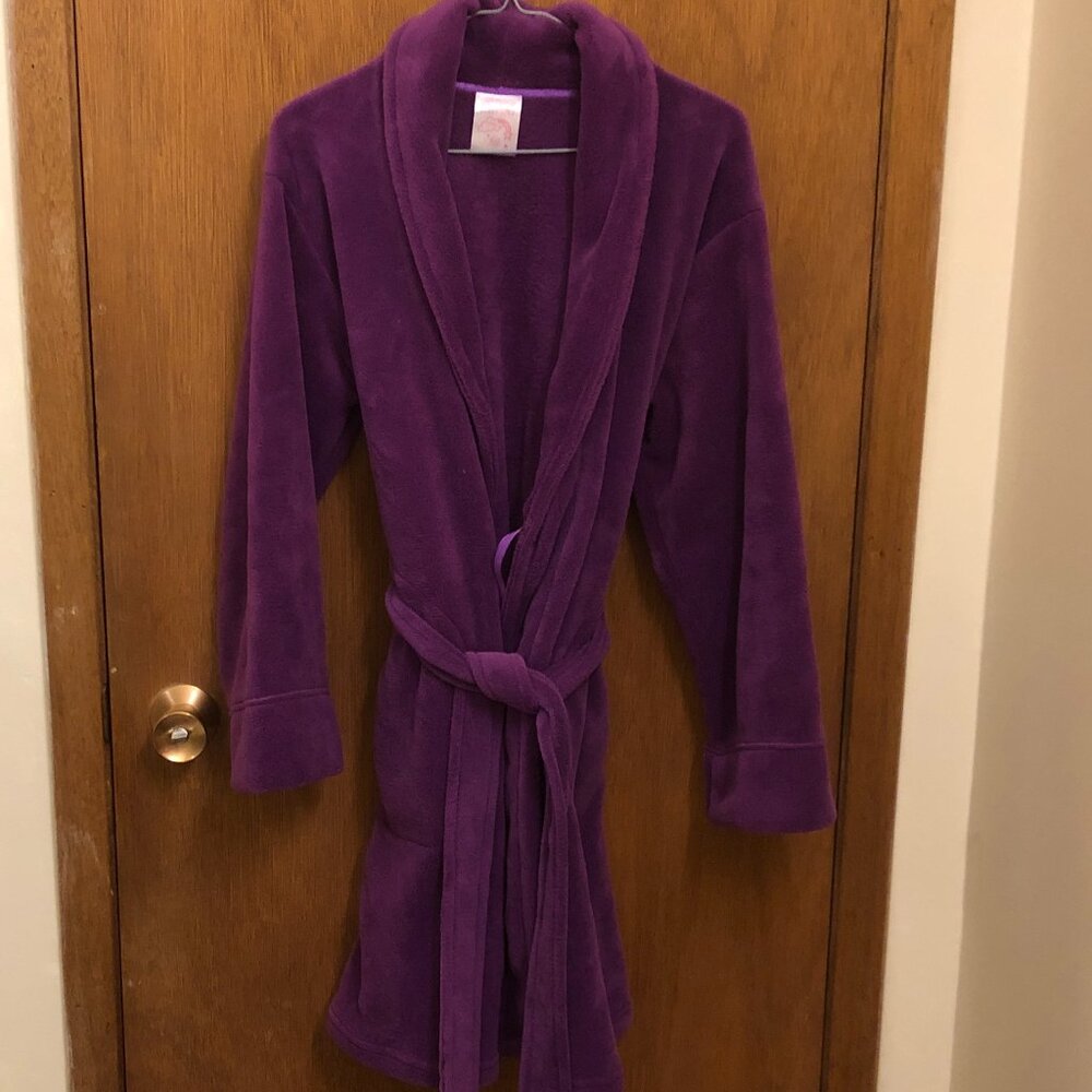 SKYE Sleepwear - Cozy purple robe with belt & with two front pockets - Size S/M